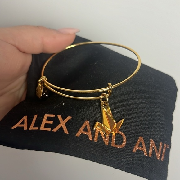 Alex And Ani Paper Crane Charm Bangle cbd17pcsg Women's - Picture 2 of 4